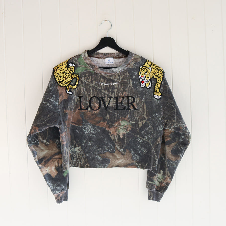 CROPPED COURAGEOUS LOVER CREWNECK